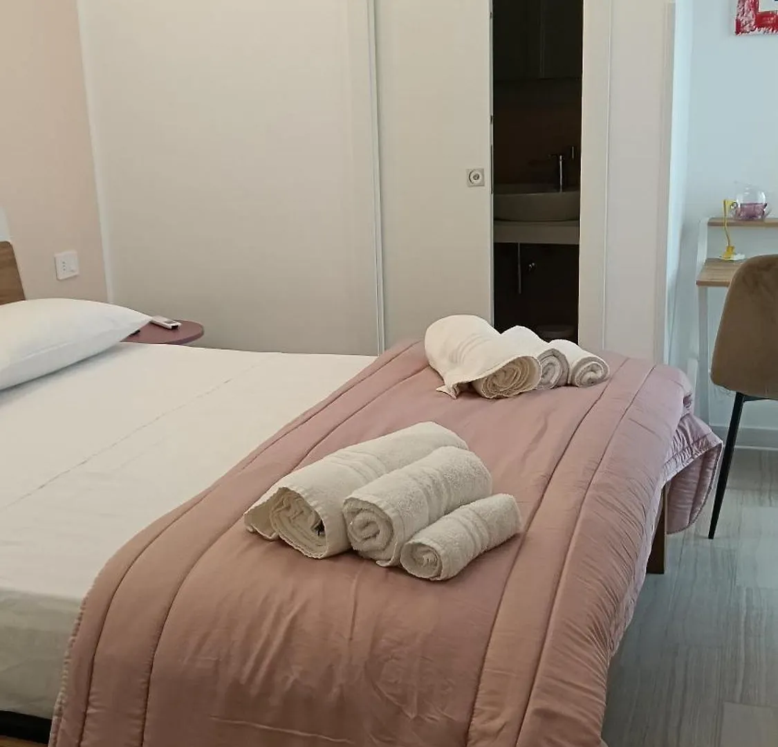 Le Stanze In Centro Hotel Naples Guest house